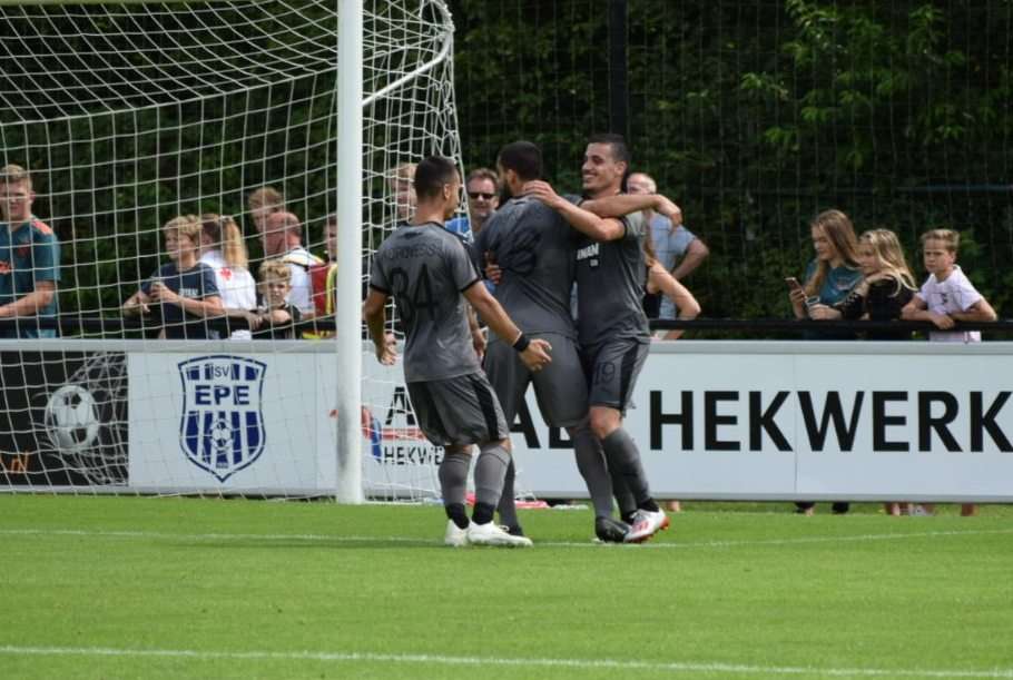 Tsilianidis goal me ajax