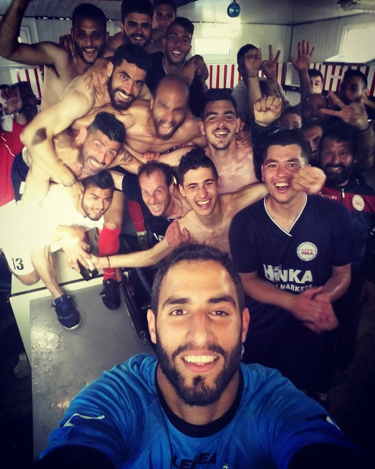 vlaxakis selfie