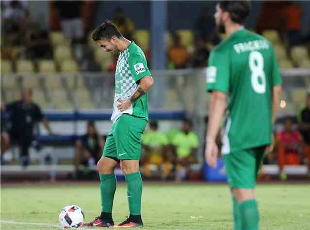 skourtis me apoel1