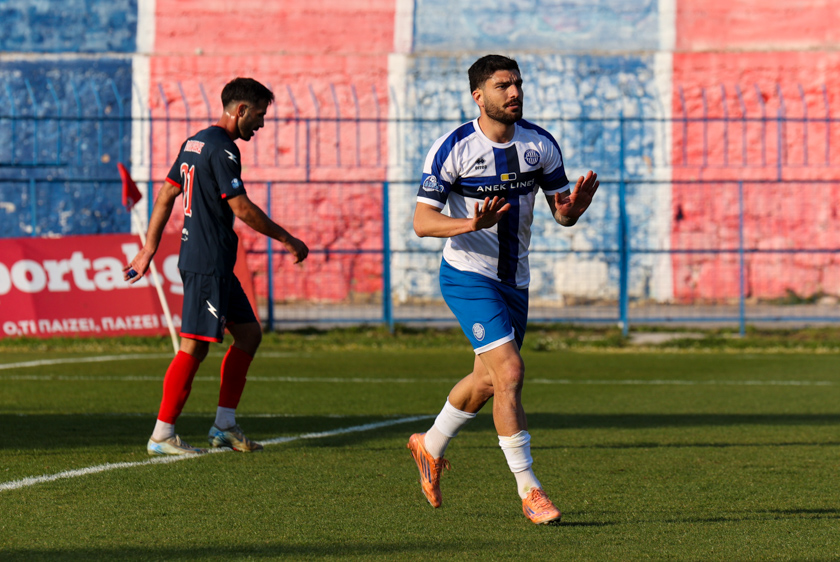 Τρίτη ανανέωση με Καπνίδη