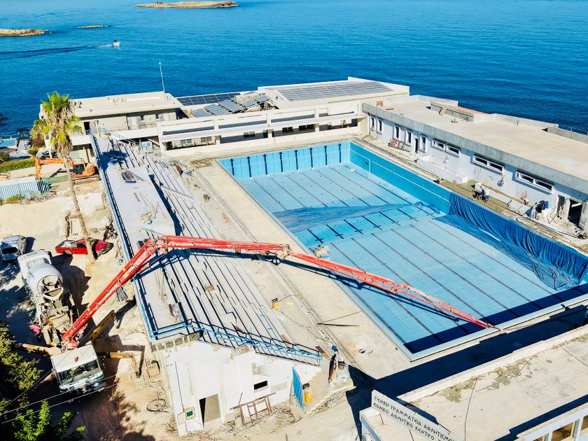 «Ετοιμο στα τέλη του 2026» – Αεροφωτογραφίες από το κολυμβητήριο